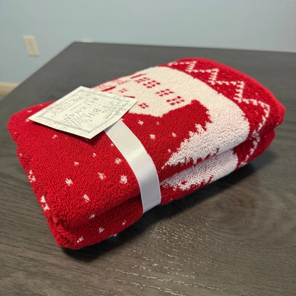 BH Beekman Winter Christmas‎ Set Of 2 Hand Towels Red/white